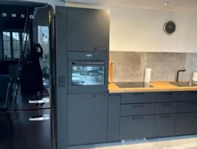 Wunderschoene Loft-stadtwohnung דירה