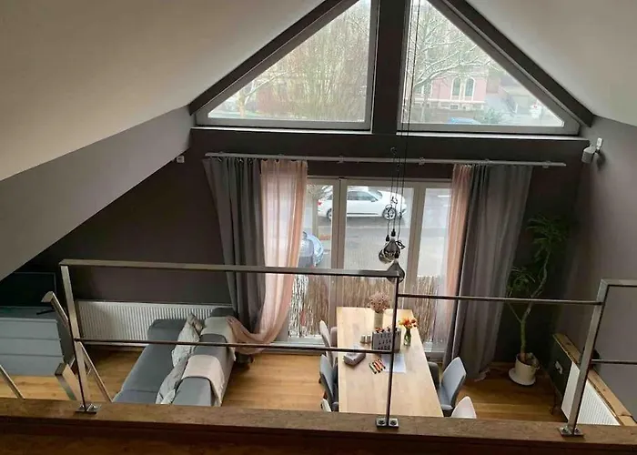 Wunderschoene Loft-stadtwohnung דירה *